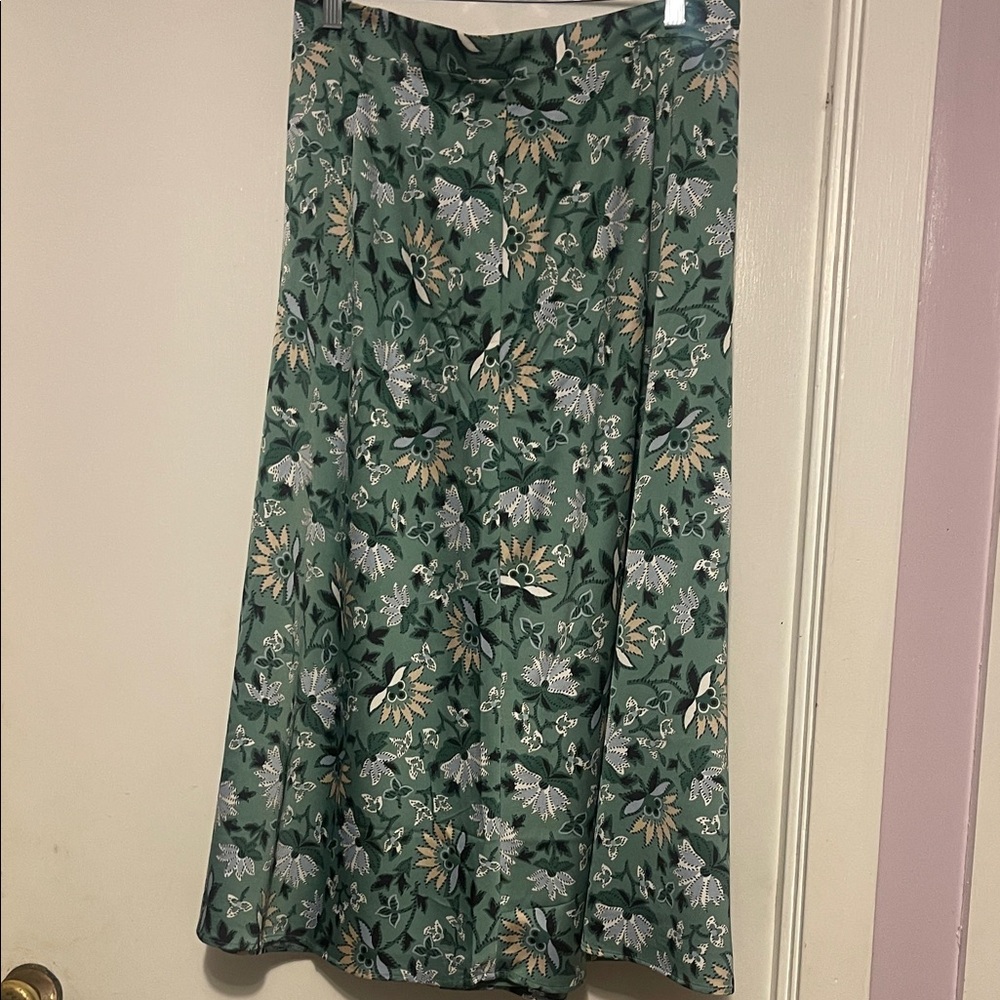 Ann Taylor A-Line Skirt in Floral Green and Cream